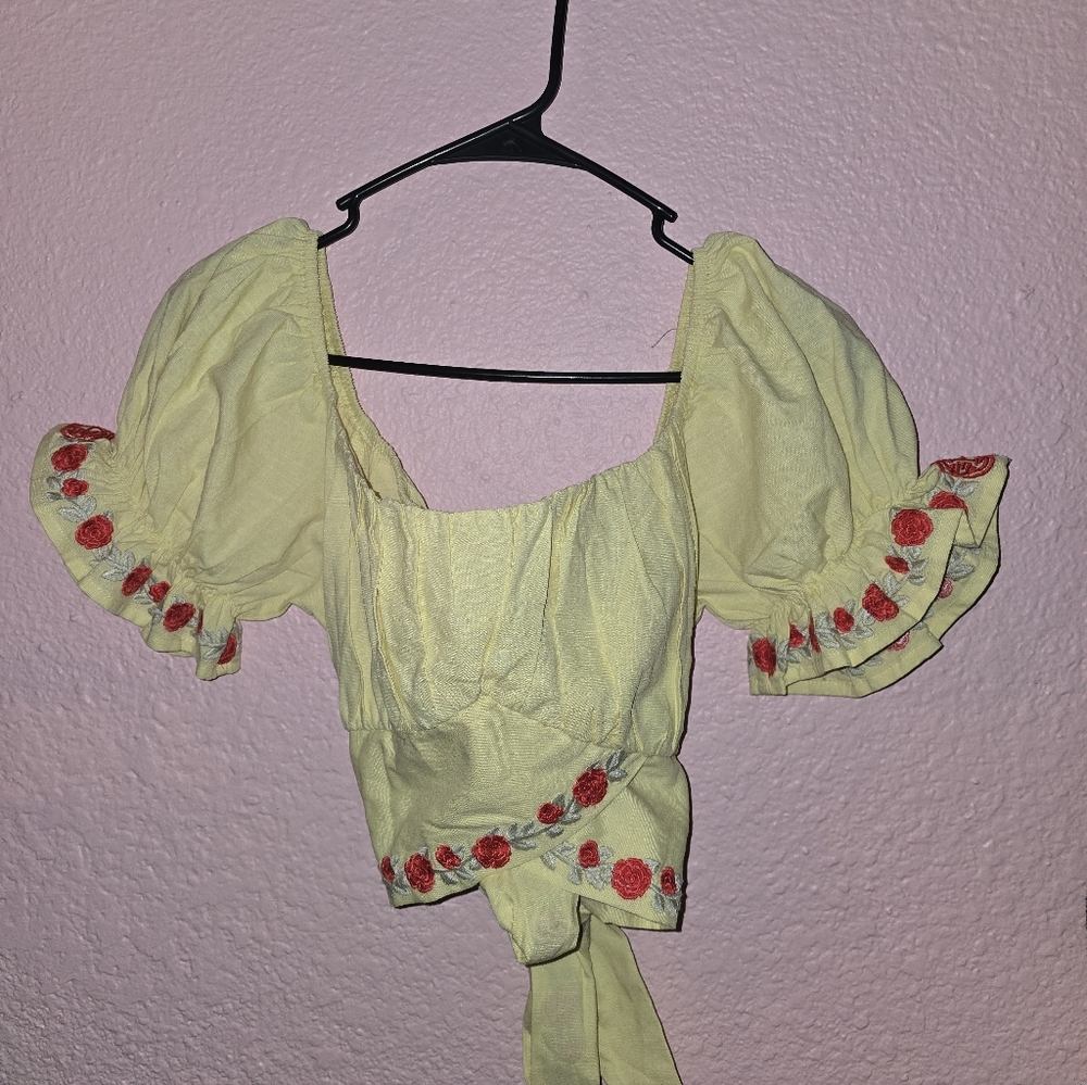 COPY - Lucero crop top - Picture 3 of 3